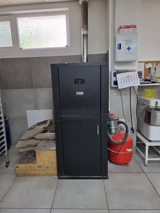 Пелетна камина с водна риза Ecospar 42kw