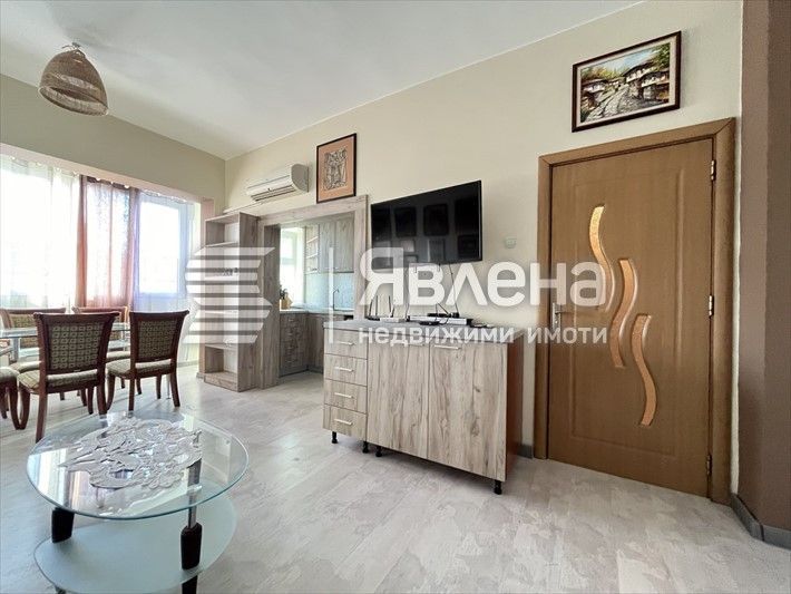 Двустаен апартамент в Центъра