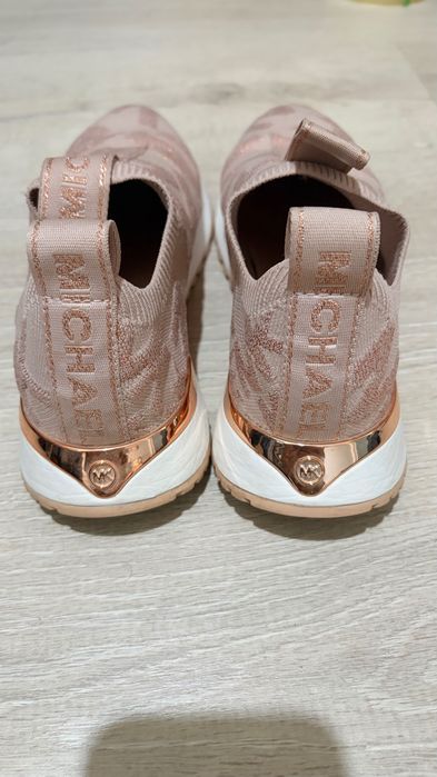 Adidasi Michael Kors 36 o purtare