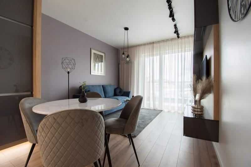 Дава се под наем Двустаен апартамент в София, Лозенец - 80 кв.м за 510 € - Снимка #2