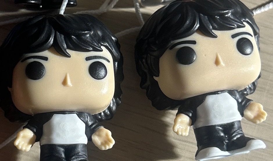 обмен kinder joy stranger things осд Майк