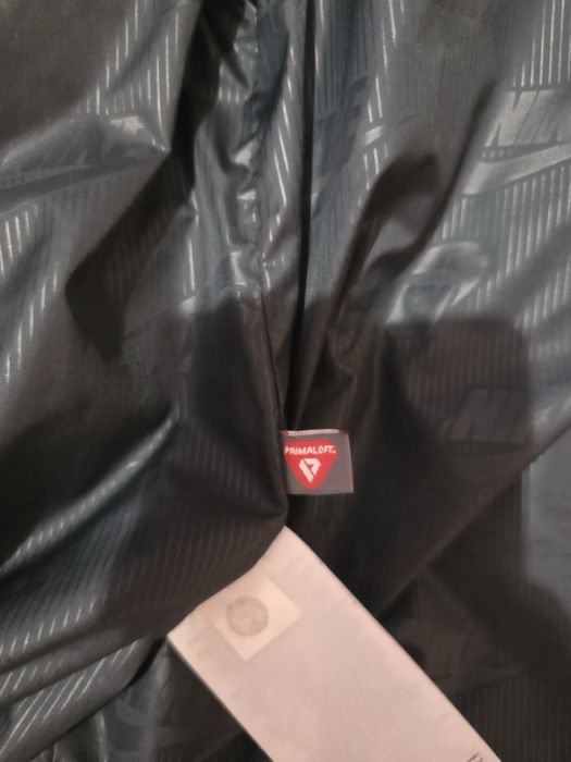 Оригинално елече на Nike