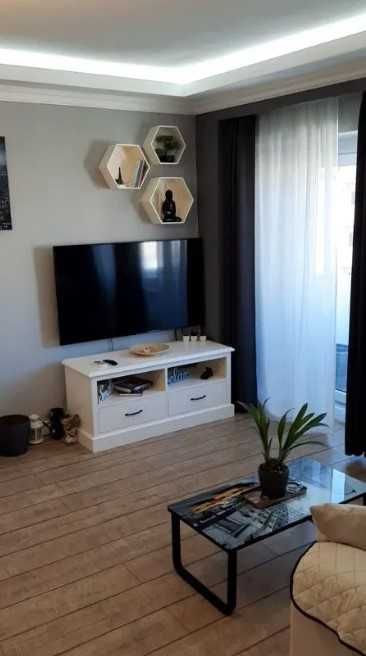 Дава се под наем Двустаен апартамент в Пловдив, Център - 45 кв.м за 153 € - Снимка #2