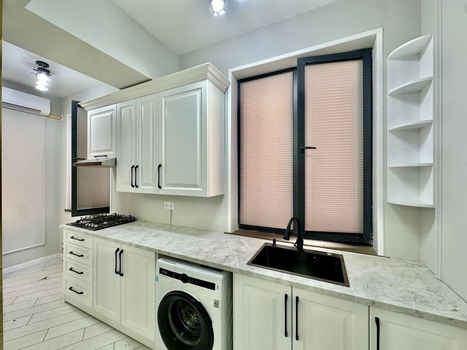 2х комнатная квартира (студия), на 5 этаже. Поворот