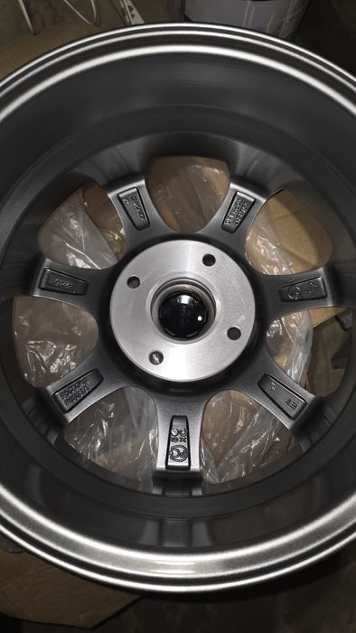 SKAD Торнадо. R15. Новые  2 диска.