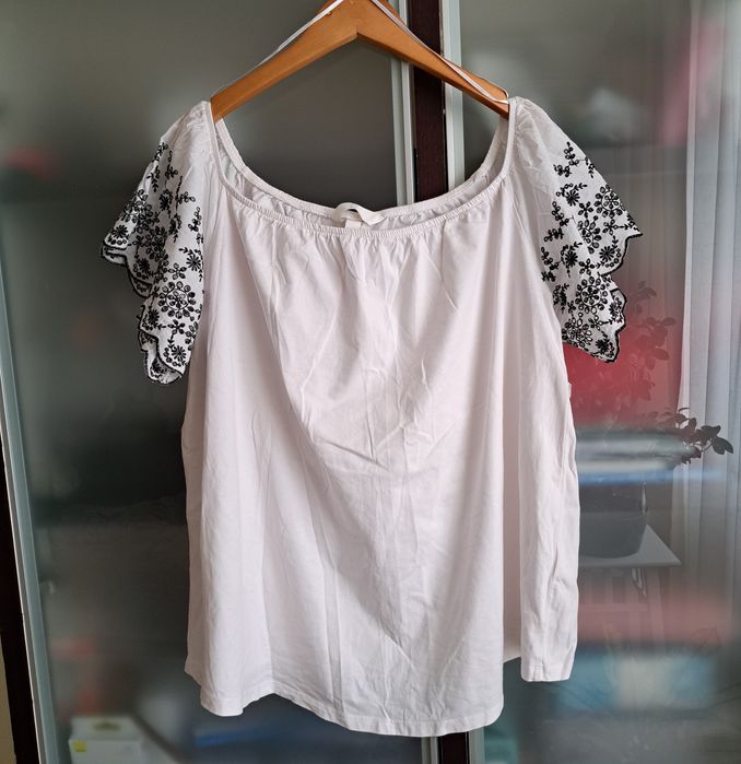 Top superb ideal pentru gravidute