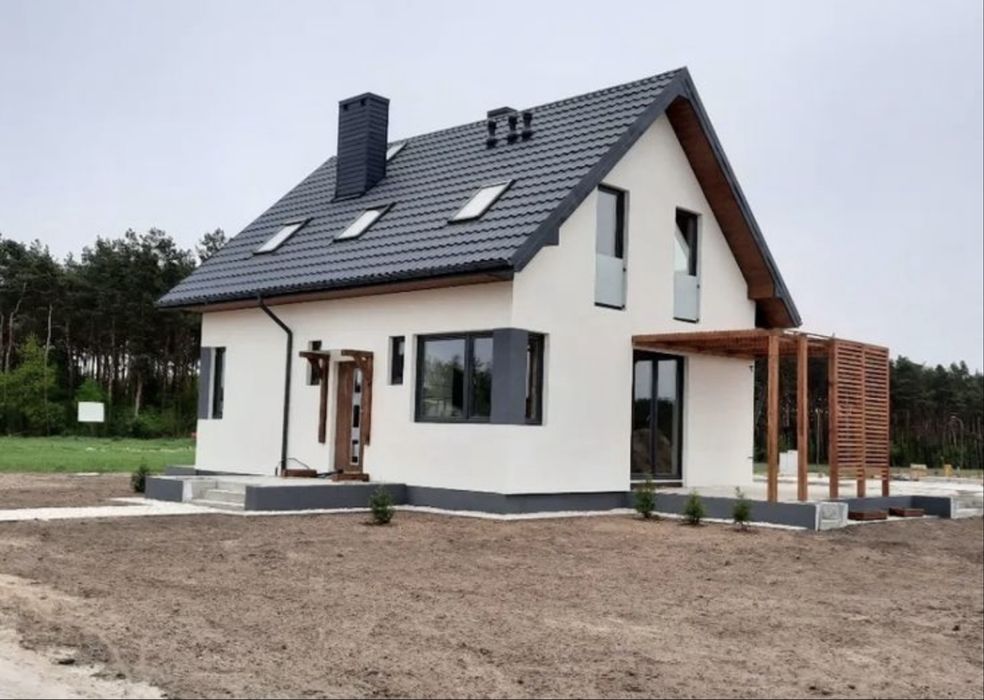 Vand Case pe structura metalica