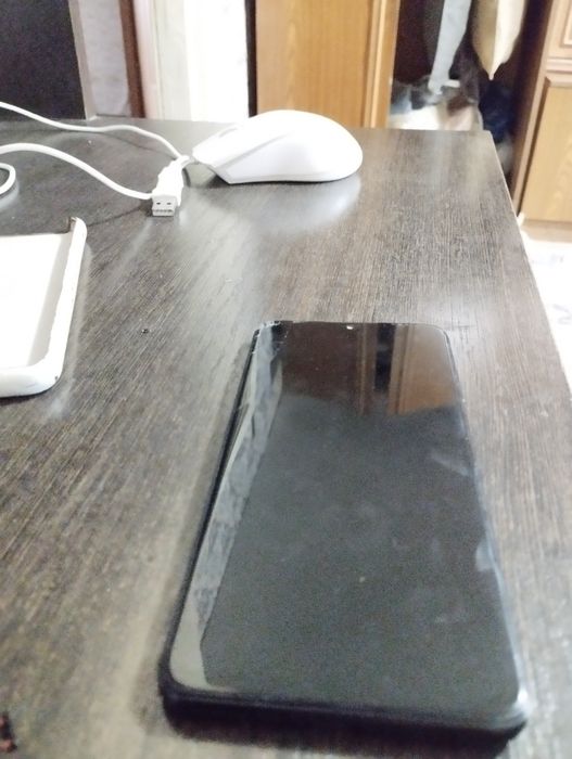 Продам Huawei Y5 2019,Huawei P30 Lite