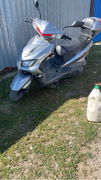 Продам мопед м8 140к