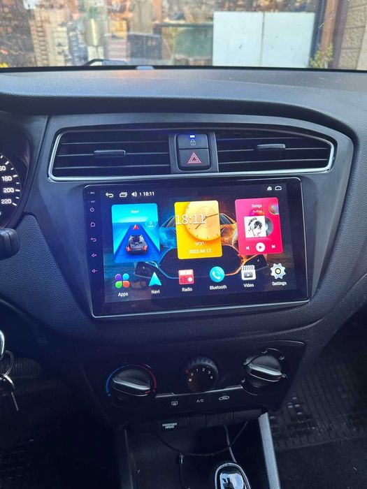 Navigatie Android Hyundai i20 Waze YouTube GPS USB casetofon