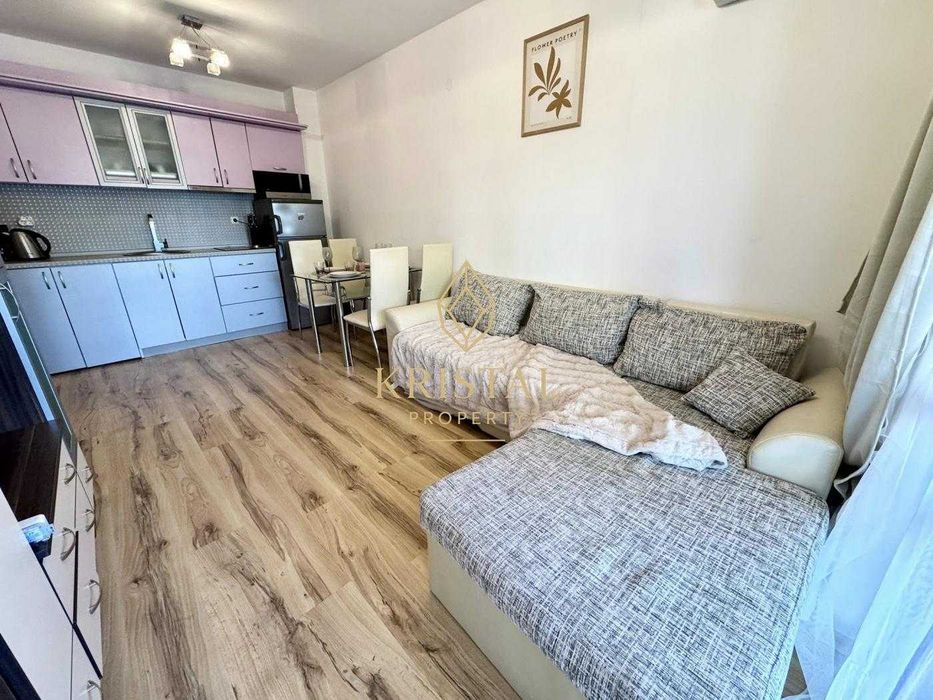 Продава се Двустаен апартамент в Свети Влас - 57 кв.м за 1641 €/кв.м - Снимка #1