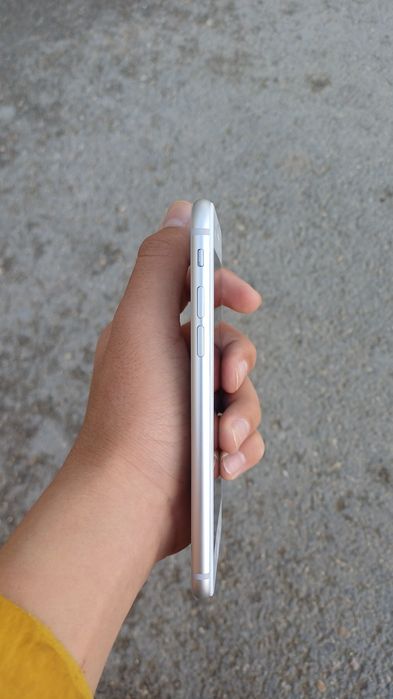 iPhone 8 64гигабайтов