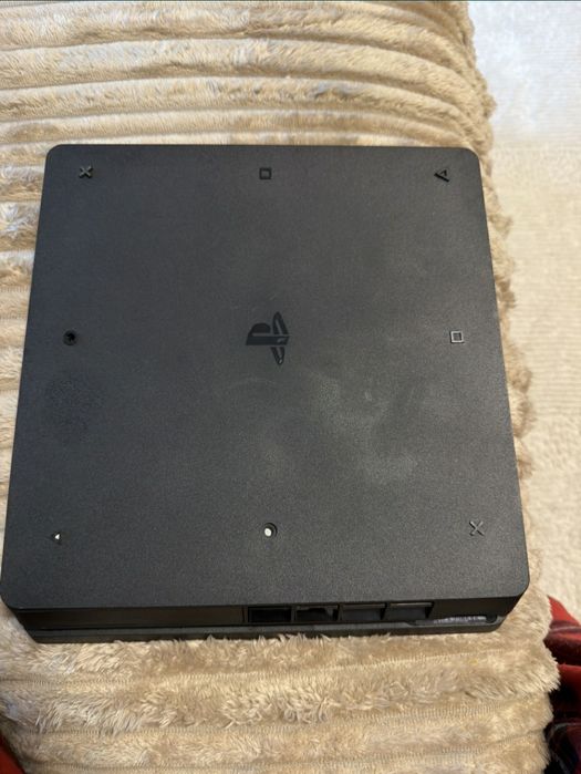 PS4 Slim+6 jocuri+maneta
