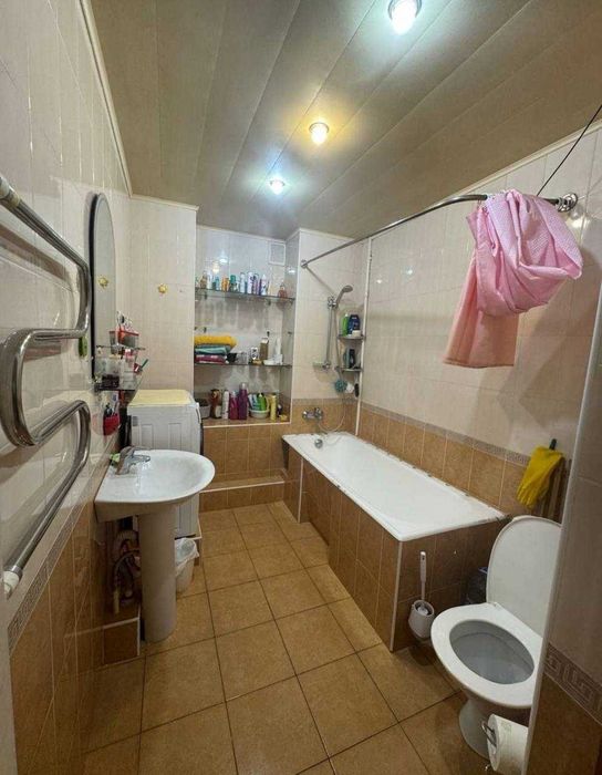 Ш-Руставели 55м2 2/2/4 Аския Базар Балкон 2/6