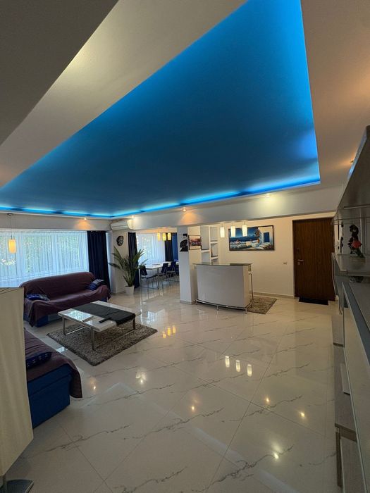 Închiriez apart bd Unirii Fântâni 3 camere ,sunt proprietar