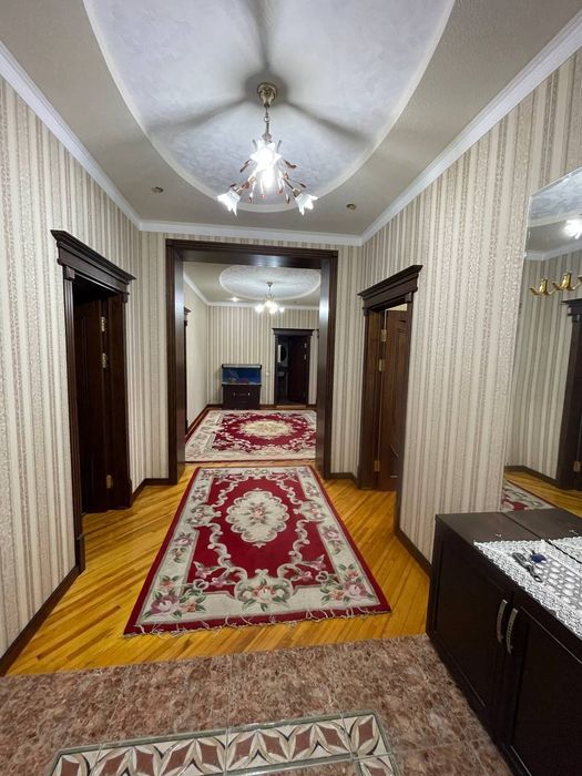 Метро Тинчлик 4комннатная евроремонт  200квм 2санузел