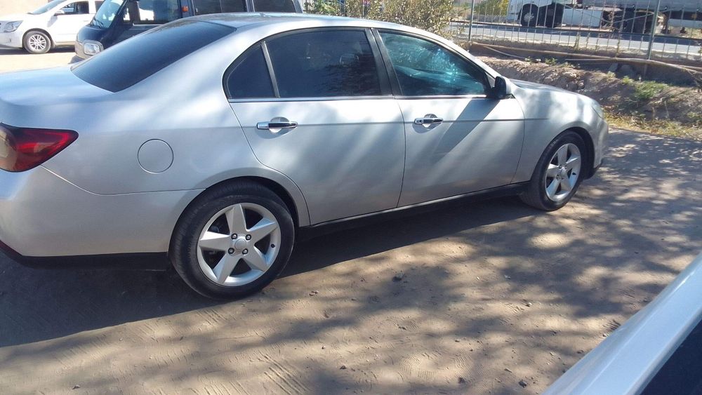 Chevrolet Epica 2009 — 2