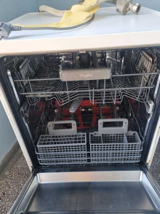 Съдомиялна whirlpool 6 sense