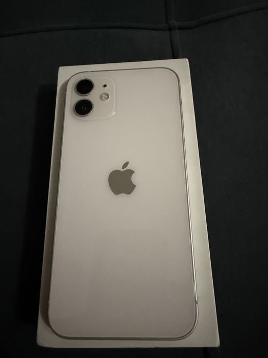 Продам Айфон 12 128гб