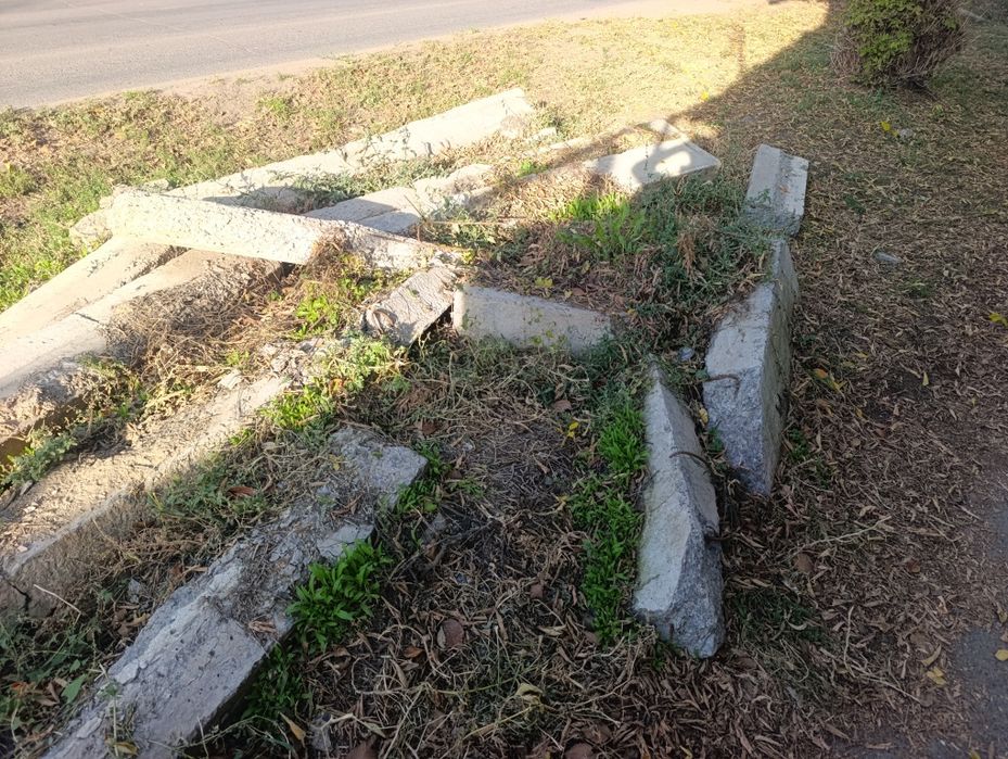 Старые бордюры бесплатно
