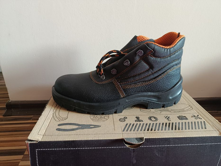 Работни обувки Panda