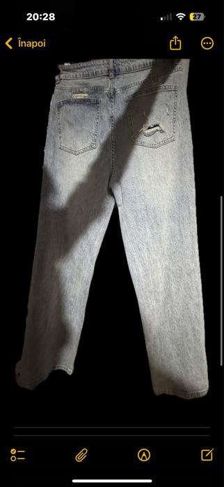 Blugi rupti cu animal print