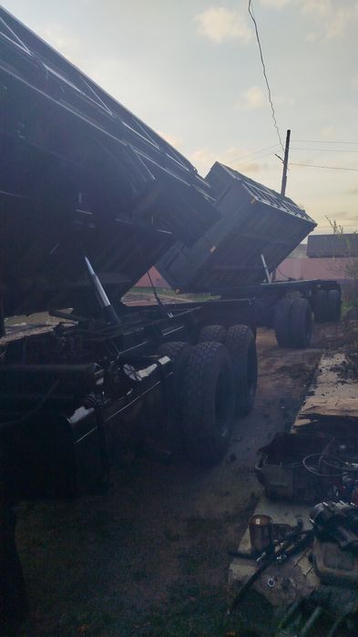 Продам КамАЗ сельхозник