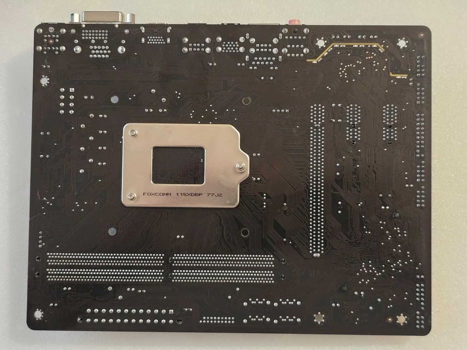 Placa de baza GIGABYTE GA-H110M-S2H + procesor I3 7100