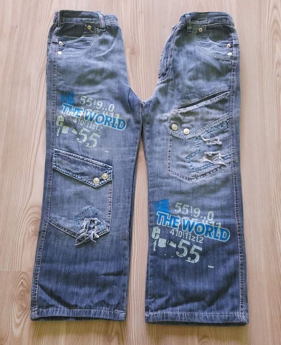 Нови дънки за момче