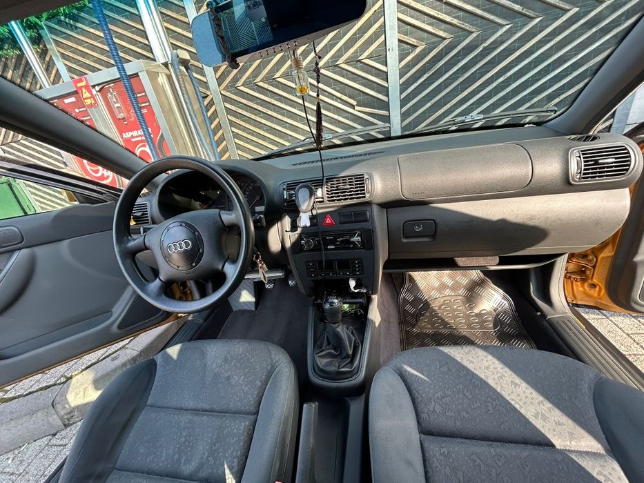 Vând a 3 1.9 alh sau schimb cu BMW sau seat