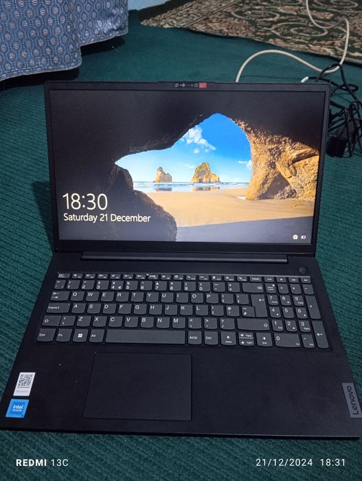 Noutbuk yangi ishlatilmagan