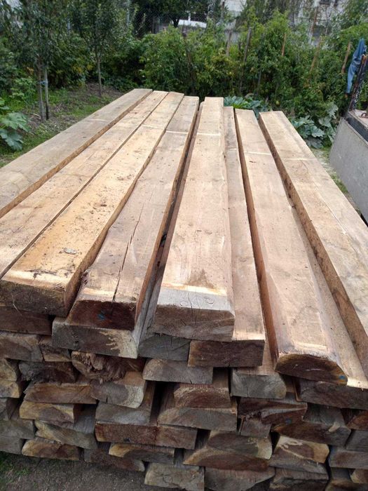 сух дървен материал