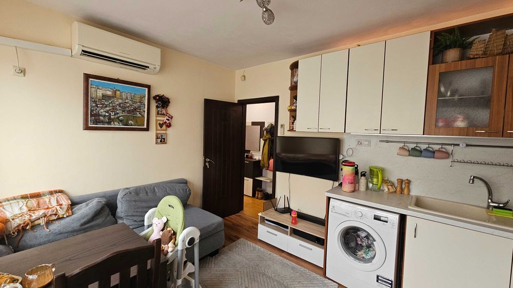 Продава се Тристаен апартамент в Варна, Колхозен пазар - 75 кв.м за 1946 €/кв.м - Снимка #1