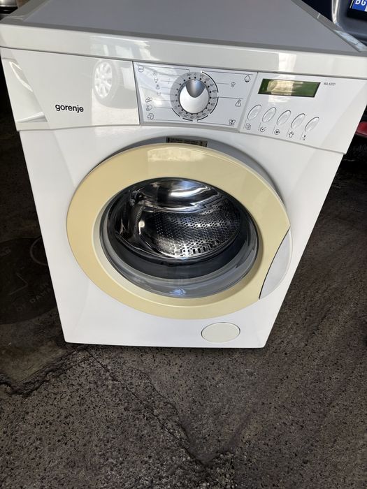 Продавам работеща пералня Gorenje