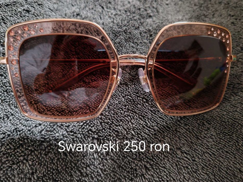 Ochelari de soare noi