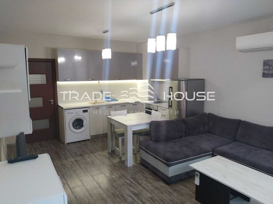 Дава се под наем Двустаен апартамент в Пловдив, Младежки Хълм - 75 кв.м за 400 € - Снимка #4