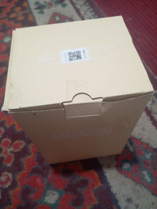 HY320 Mini Projector