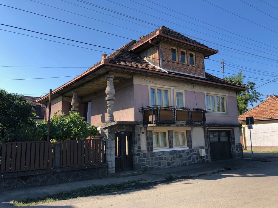 Piata Mare Comp. imobiliar, 1020 mp,  2 case spatiu comercial, atelier