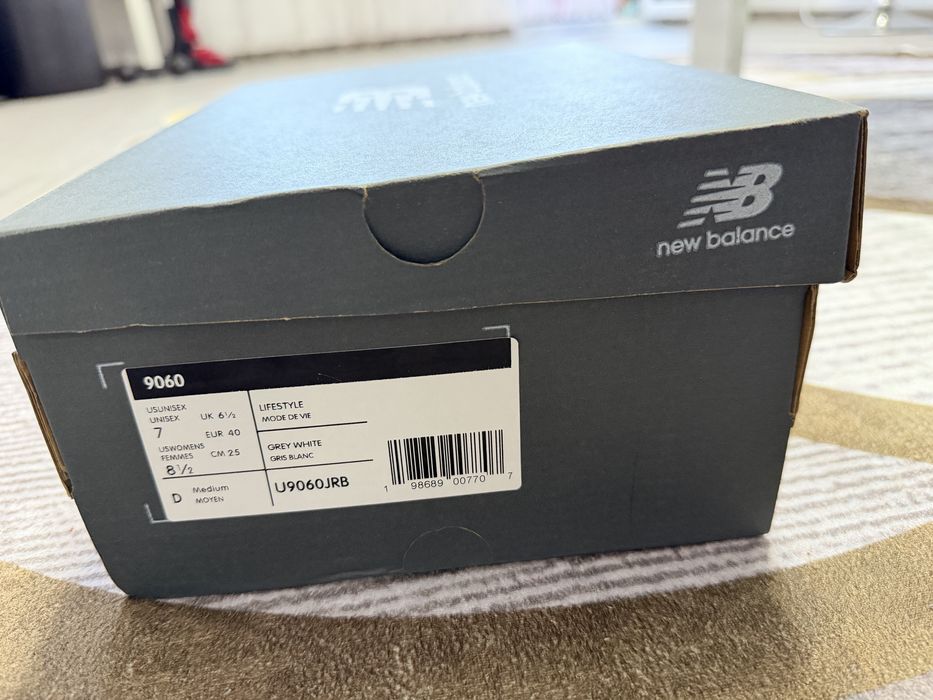 New Balance  9060