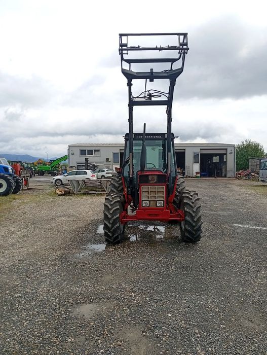Case IH 745