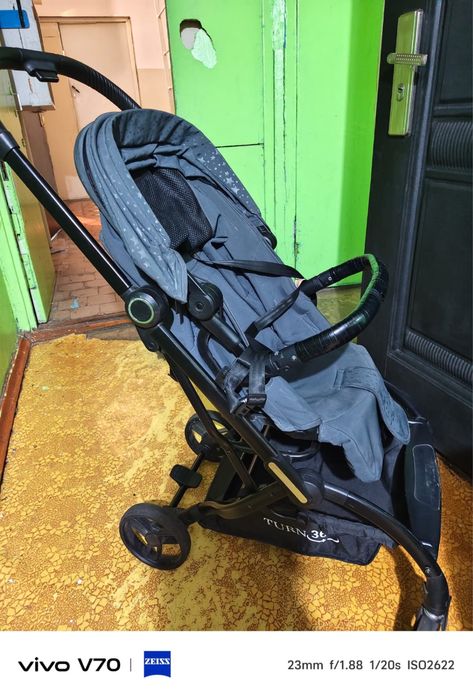 продам коляску Nunukids демисезонка