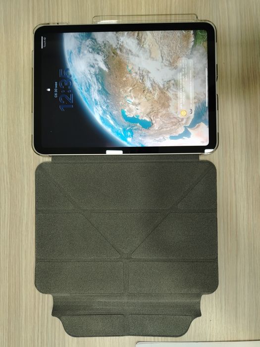 Продается iPad A16  128 GB