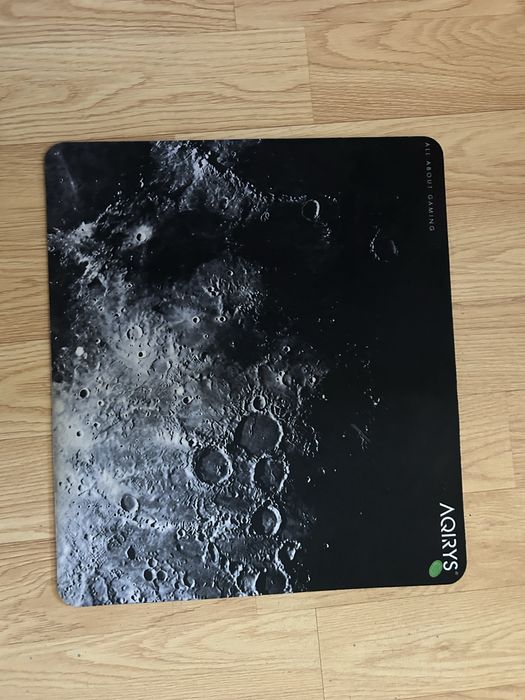 Mouse- cu lumini, mousepad, tastatura-cu lumini