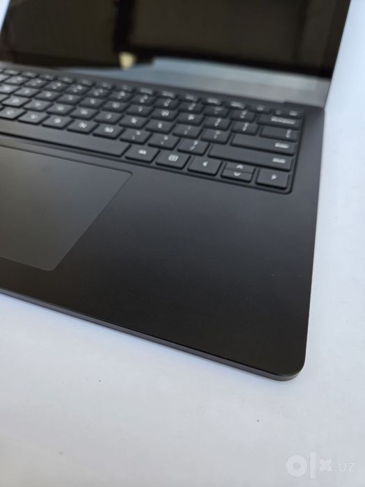 Microsoft surface 5 13.5