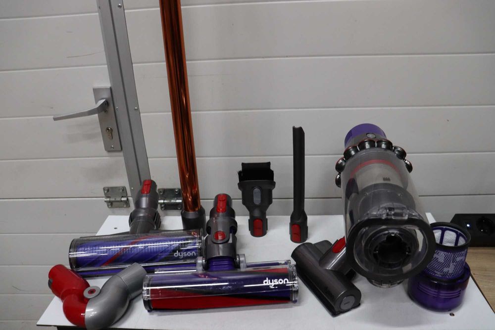 Вертикална прахосмукачка Dyson - V10 Absolute SV27, HEPA, сребриста