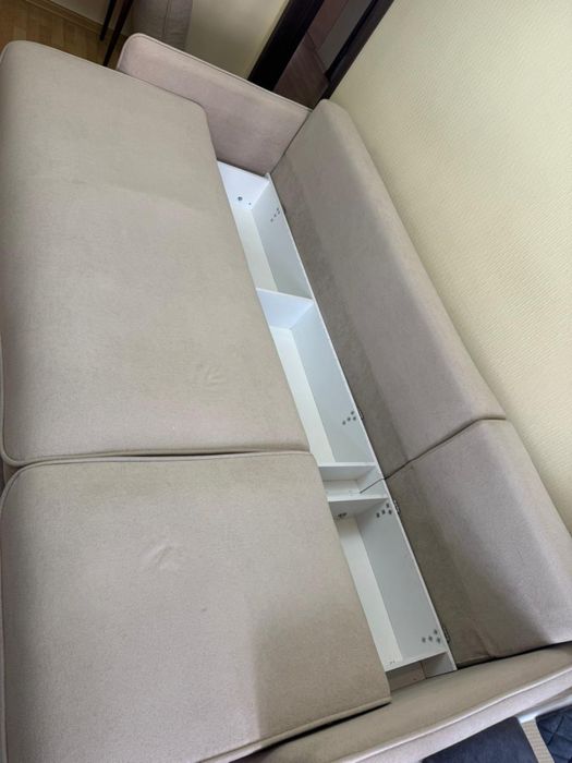 Продам диван срочно