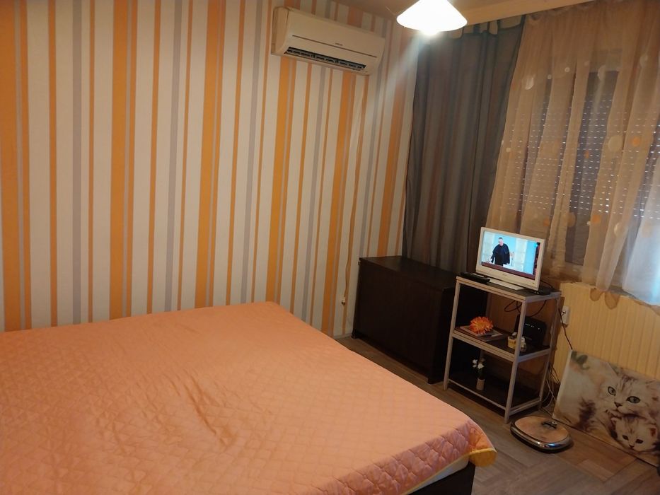 Продава се Четиристаен апартамент в Плевен, Сторгозия - 80 кв.м за 1250 €/кв.м - Снимка #6