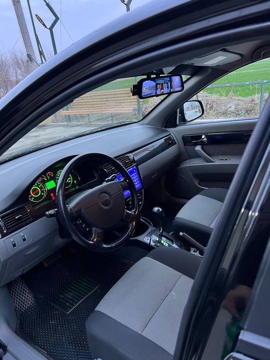 Chevrolet Gentra qora GBO