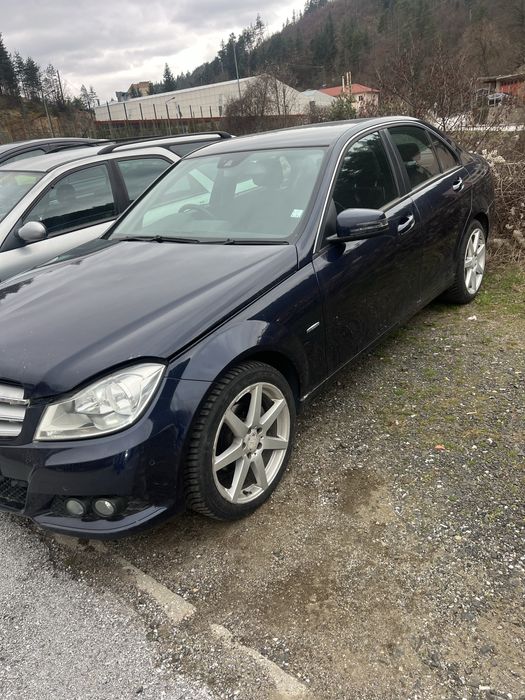 Mercedes c200 136