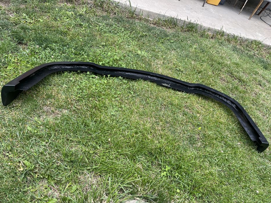 Продам губу на Субару